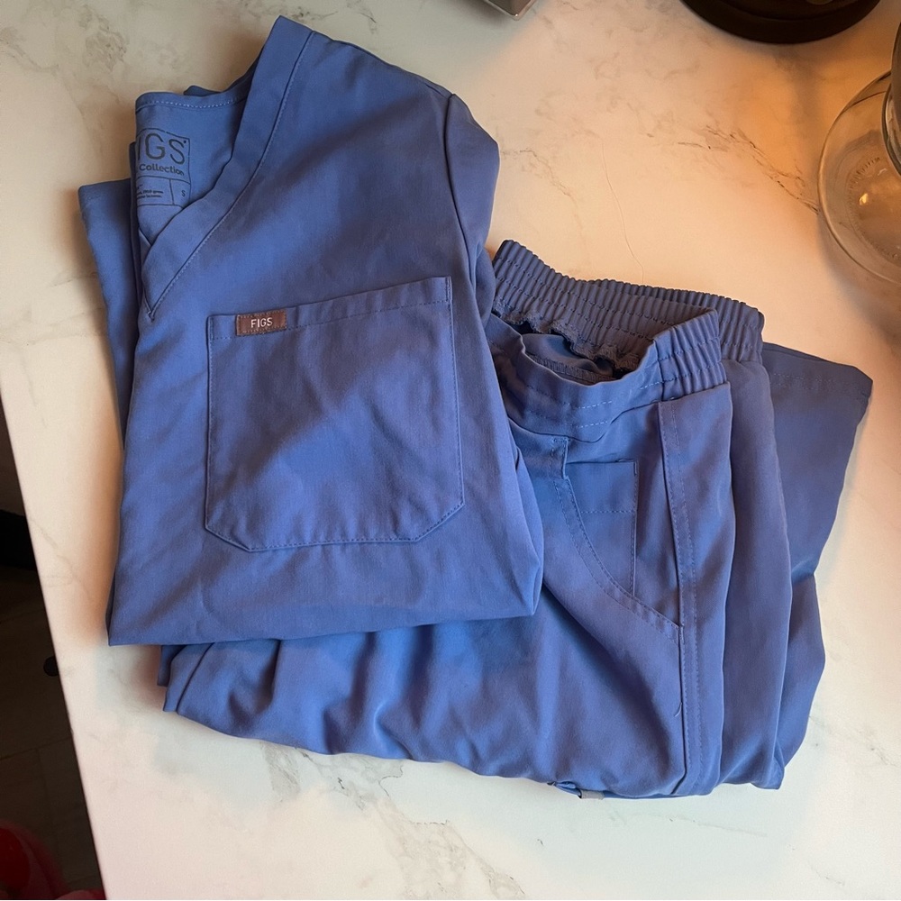 Figs Ceil Blue Scrub Set